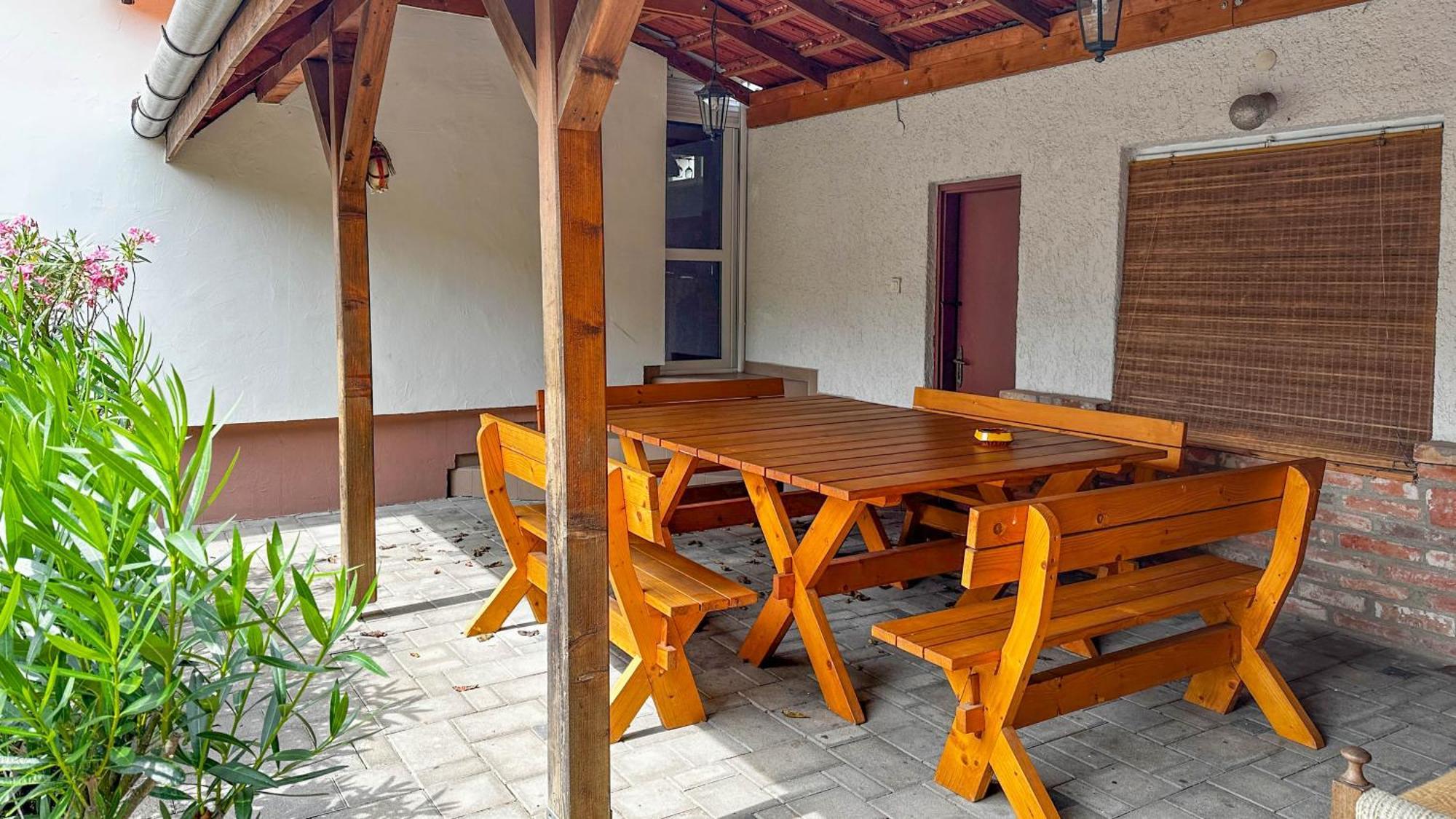 Fekete Rigó Vendégház Egerszalók Exterior foto